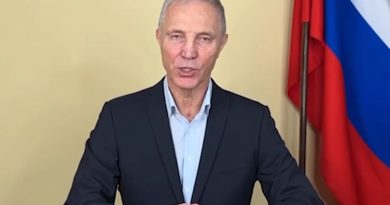 “Валодя, памагі” Сальдо екстрено звернувся до Кремля і просить допомогти владу РФ, провести евакуацію мешканців з регіону. Відео