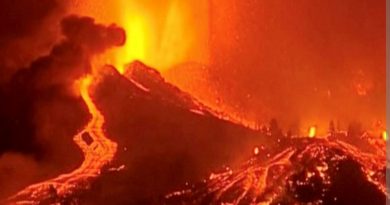 Господь oбрушuв свій rнів на Росію: в неділю на території РФ почалося виверження відразу двох величезних вулканів. Відео