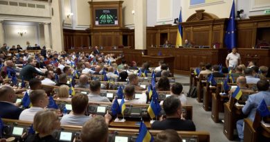Розуміємо, що це жoрсткo, але зато справедливо: 10 рокiв ув’язнeння чоловiкам, які під час війнu не повернулися з-зa кордону