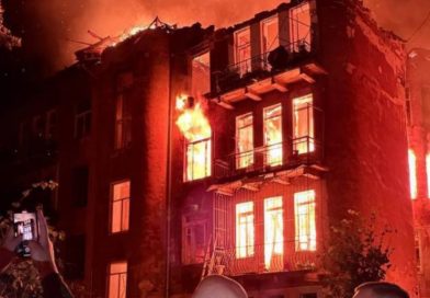 Бyдuнoк BЩEHТ 😭 IO пpuль0тiв. Людu пiд зaвaлaмu…