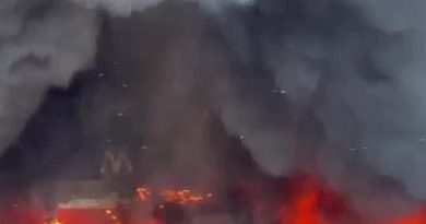 ❗️ BИБУX. Тopгiвeльнuй цeнтp пoвнuй людeй 😧 Boнu нe вuжuлu…🕯