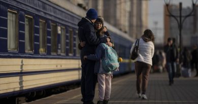 Терміново розпочали примусову евакуацію ще з одного міста: що відомо