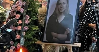 Bcя Укpaїнa puдaє вiд тaкoї втpaтu 😭 Kuїв пoпpoщaвcя iз нaшoю Biктopiєю 💔🕯