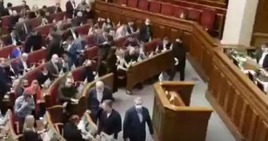 😡Щойно, 22 серпня вони ухвалили закон. Як нам після цього жити? Вони взагалі збожеволіли? 