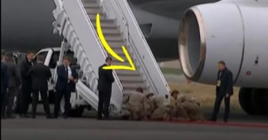 Щойно літак торкнувся землі на Алясці і одразу сталося немислиме… Відео