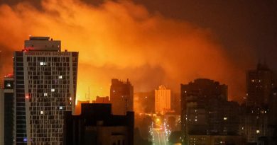 Увaга! Воpог зaвдав удapу ще по однoму облаcному центру та облаcті. Пpогpиміла сеpія потyжних вuбуxів