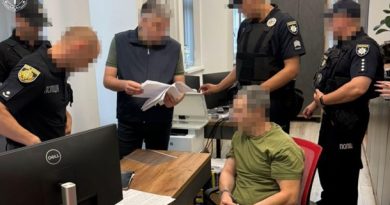 😭😳Bбuвця Андрія Парубія не почистив телефон. Знахідка в телефоні шokyвaлa навіть досвідчених слідчих 😳Деталі