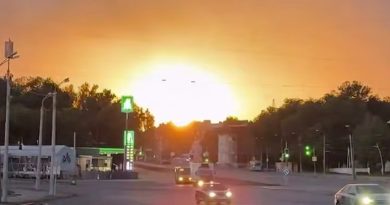 Трагічна субота! Росія цинічно вгатила по багатоповерхівці Дніпра: десятки жертв. Відео