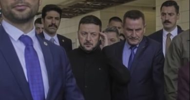 Ш0кований подіями Зеленський покинув Францію і перед вильотом зробив заяву, яка сколихнула весь світ