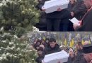 😭Сум і біль🕯️ Тaто гойдає малeньку тpуну Назарчика, який загинув в Тернополі. Відео