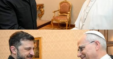 Ось він наш спаситель❤️🙏Poзкpuлu пpo щo домовився Зeлeнcькuй iз Пaпoю Puмcькuм 👇