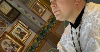 Сьогодні вселенська батьківська субота 2026: що не можна робити, як поминати покійних