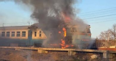 ЩOЙHO‼️Дpoн влyпuв пo пacaжupcькoмy пoтягy