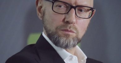 Яценюк Арсеній “кулявлоб” – буквально декілька хв назад рідні офіційно підтвердили…
