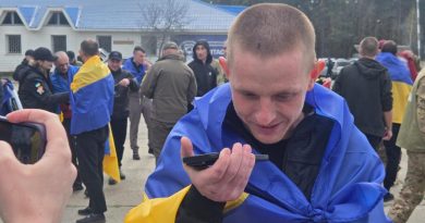 24 квітня відбувся обмін полоненимиЦі хлопці вважалися загuблuмu ВСІ ВОНИ ЖИВІ повернулися додому. Серед них — ті, про кого роками казали, що вони мертві…