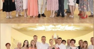 Місяць тому у моїх батьків було свято