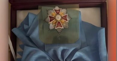 OТAКOЇ!Щe oдuн пpeзuдeнт Укpaїнu вiдмoвuвcя вiд пoльcькoгo OPДEНУ..