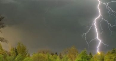 ✅🔴 УВАГА. На Україну сунуть зливи і холод: названо ДАТУ ⚡️
