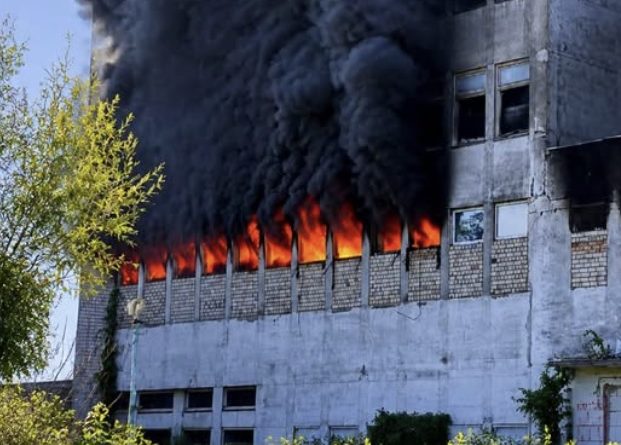 Фактично найбільше підпримство в Україні зазнало нищівної атаки з боку ворога. Відео