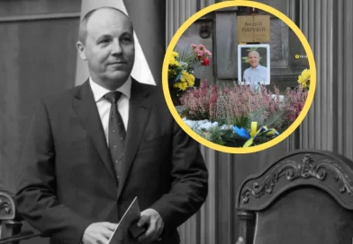 Такої більше немає ні в кого: Донька Парубія показала як виглядає могила батька. Фото