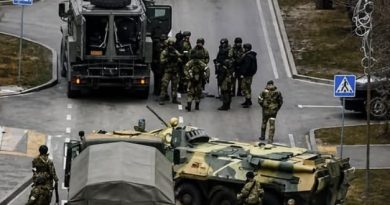 Вони вже прорвали кордон і сунуть одразу з обох боків: що відомо про критичну ситуацію 👇