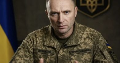 Росіяни кинули всю зброю і колонами почали виходити з України після прориву ЗСУ?! Відео