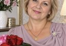 Такий ювілей! Син певно тобі телефон подарує чи золото! Ще б пак, ти ж йому квартиру купила! – Я й справді очікувала на дорогий подарунок від Тараса. Та на назначену годину на свято він з Ларисою не прийшов взагалі. А коли я подзвонила – остаточно здивував. Продовження нижче…