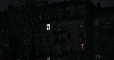 Частина України залишилася без світла. Графіки