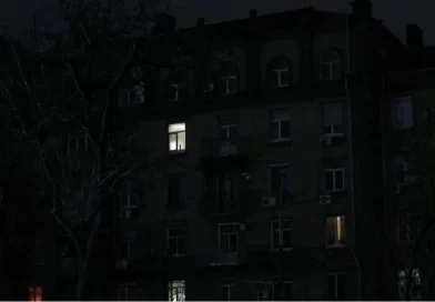Частина України залишилася без світла. Графіки