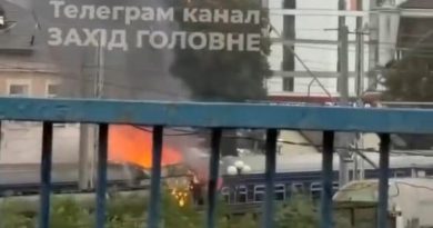 Прильоти по вокзащах та потягах: Західна Україна потерпає від потужної атаки. Відео
