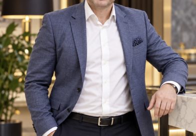 «Сусід (51 рік) живе сам 12 років. Учора спитав — чому не шукаєш жінку?». Він пояснив 6 причин. Я зрозумів, чому він має рацію Учора зайшов до сусіда Вадима попросити дриль. Він відчинив двері у домашніх штанях, футболці…