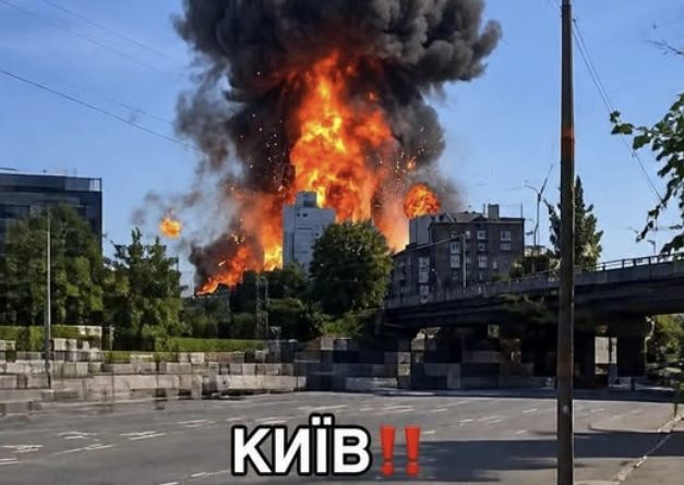 КИЇВ!! Влупили по станції МЕТРО – там були люди, чути КРИКИ