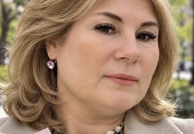 Лікар УЗД довго мовчав, дивлячись на екран, а потім запитав: «Скільки у вас було чоловіків?». Відповідь перевернула життя всієї моєї родини…