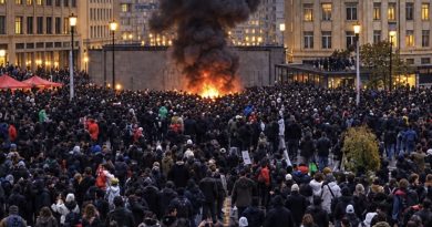 Масові протести охопили найбільші міста – тисячі людей вийшли на вулиці із вимогою. Відео