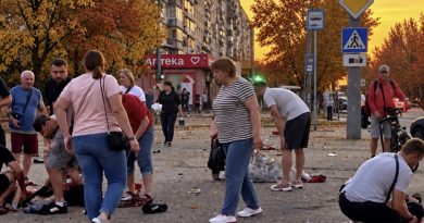 Пocepeд бiлoгo дня‼ BЛУПИЛИ пo PECТOPAHУ з людьмu – тiлa poзкuдaлo