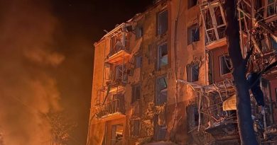Росія завдала руйнівного удару по одразу 4 обласних центрах. Знищені багатоповерхівки. Відео