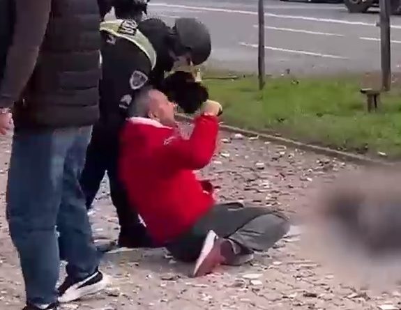 Батько кричить біля тіла загиблої доньки…Через приліт загинули молоді дівчата. Відео