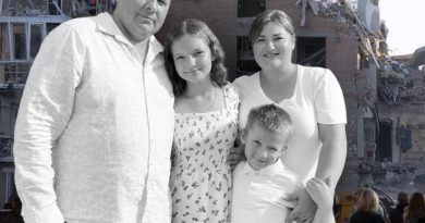 Те, що сталося на похороні цілої Родини в Прилуках – шокувало всю країну