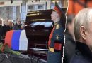 ХОВАЮТЬ в закритому ГРОБУ. Тіло ГЕНЕРАЛА винесли на Червону площу. Відео