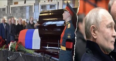 ХОВАЮТЬ в закритому ГРОБУ. Тіло ГЕНЕРАЛА винесли на Червону площу. Відео