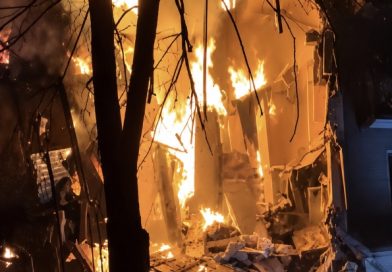 Понеділок закінчується великою трагедією: Половину будинку знесло в результаті прильоту. Відео