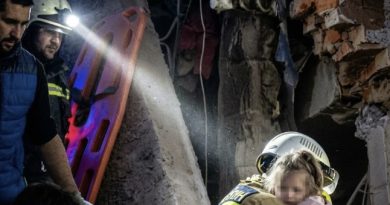 Від вчорабула під завалами: у Прилуках рятувальники щойно знайшли п’ятирічну дівчинку після атаки РФ