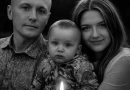 1,5-річний Кирило, його мама Дарʼя, 23 роки, його тато Олександр Максюта, 32 роки…